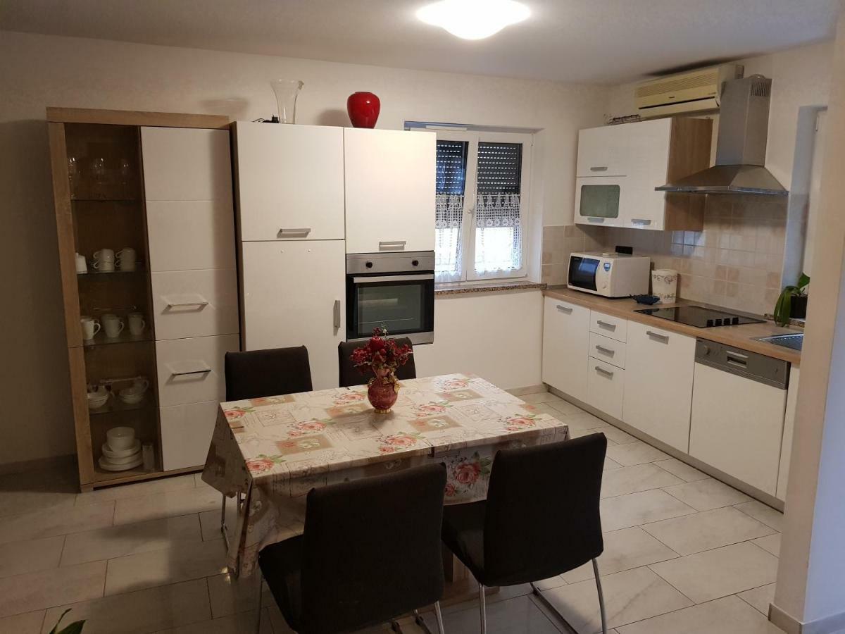 Izola City Center Apartment Eksteriør billede